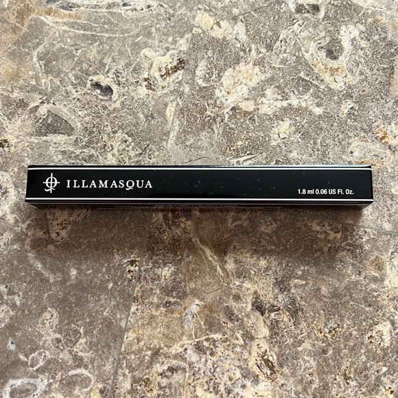 Makeup - soothing balm, eyeshadow primer, liquid lipstick, and liquid eyeliner - Picture 10 of 11